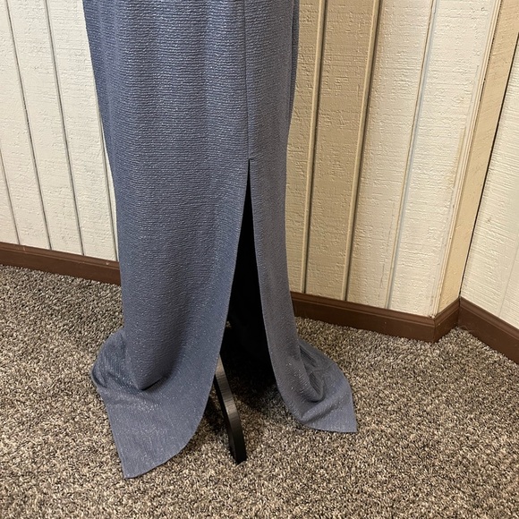 New Adrianna Papell BHLDN Idris Dress in Hydrangea, size 2. - Picture 5 of 9